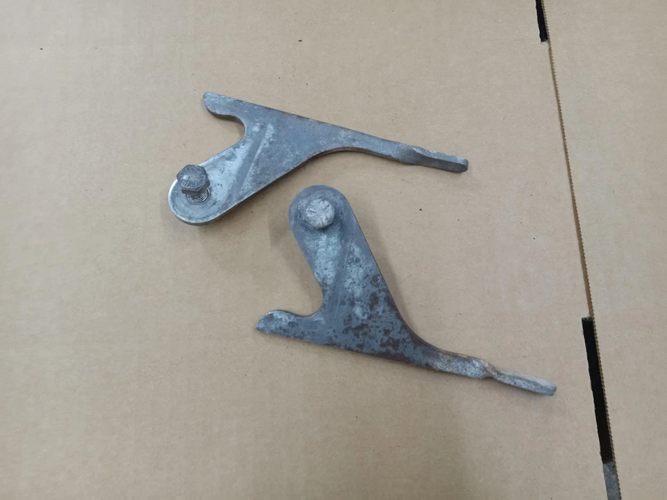 (2) Wheel horse rear plow bracket snow plow tiller bracket blade locks 104657 - Image 1 of 1