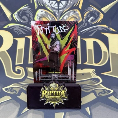 Roman Reigns WWE Topps Finest 2025 Rare Red & Black Vapor Refractor /10 #201 - Image 1 of 4