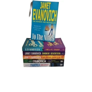 Janet Evanovich Series 6 Book Bundle 9, 12, 17, 18, 23, 25 Free Postage - Picture 1 of 15