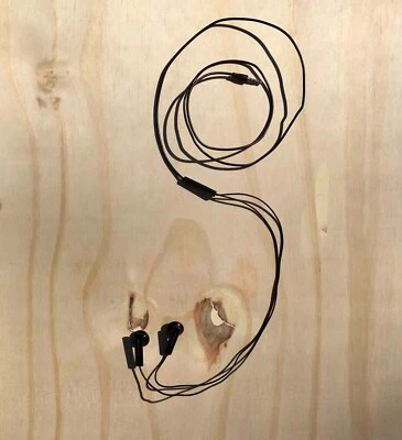 HTC Wired Cellphone Headset Volume Controller Microphone In-Ear Headphone, Black - Image 1 of 4