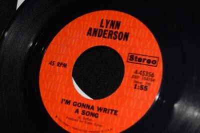 LYNN ANDERSON- I'M GONNA WRITE A SONG/YOU'RE MY MAN 45 RPM COLUMBIA RECORDS - Image 1 of 4