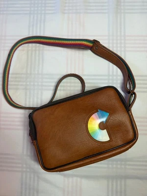 Estuche de transporte de vinilo para cámara instantánea Kodak vintage con correa, material suave Foto 1 de 4