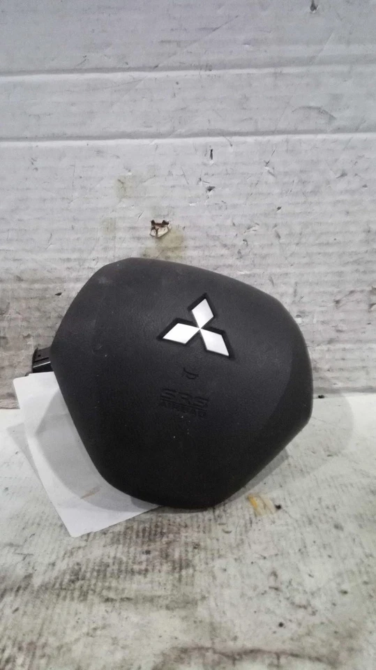 Used Steering Wheel Air Bag fits: 2015 Mitsubishi Outlander sport driver wheel G - Image 1 of 4