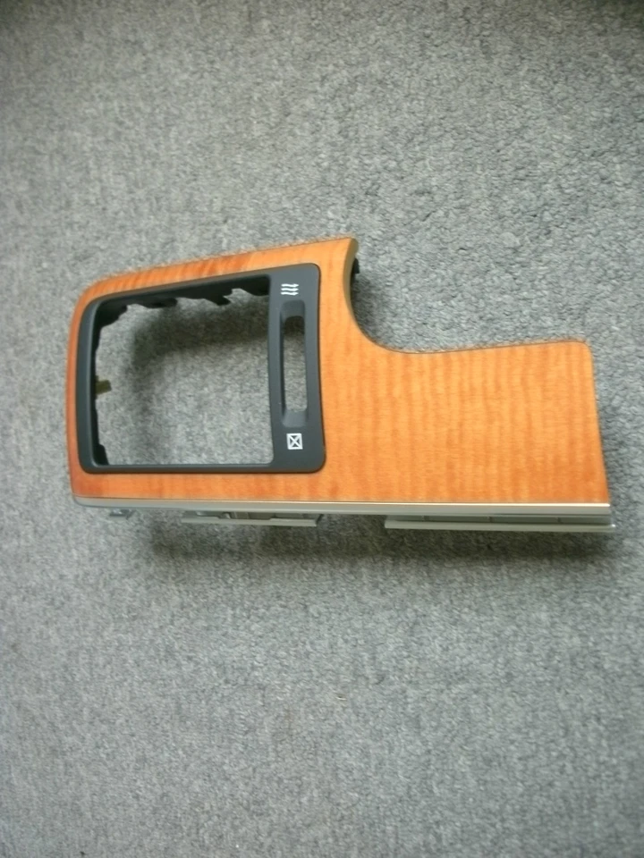 2013 2014 年日产 Armada Infiniti QX56 通风板左仪表板饰边   — 第 1/4 张图片