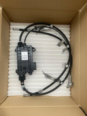 TOYOTA Genuine Avensis Control Unit Actuator Assy 46300-05012 - Image 1 of 3