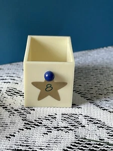 Cajón de repuesto calendario árbol de adviento Avon 1996 Christmas is Coming #8 BOGO - Imagen 1 de 2