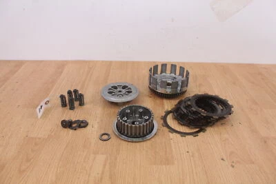 Yamaha YZ250F 2008 embrague cesta cubo placa de presión discos resortes Foto 1 de 4