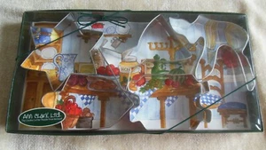 Ann Clark 5 Piece Cookie Cutter Set New in Box - Bild 1 von 4