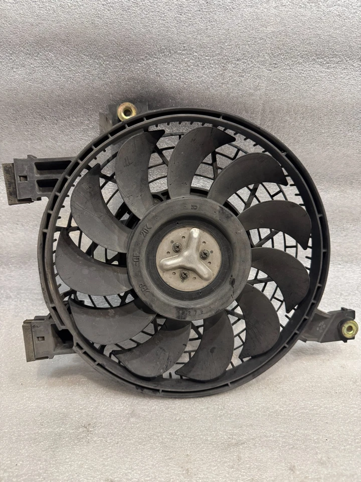 Lexus GX470 2004 OEM motor radiador ventilador montaje 2003-2009 Foto 1 de 1