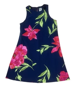 Abito smanicato Anne Klein taglia 6 blu navy con fiori rosa lunghezza ginocchio - Foto 1 di 7