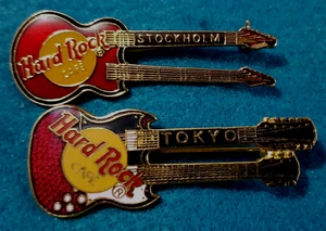 SET STOCKHOLM TOKYO ROT DOPPELHALS GIBSON GITARRE Hard Rock Cafe 2 PINS SET - Bild 1 von 1