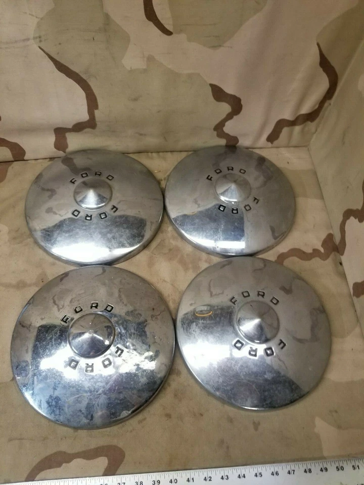 Tapa de plato para perros Ford años 40 FoMoCo 10" Foto 1 de 4