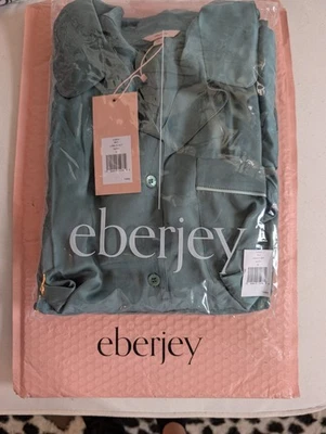 Juego de pijama largo de seda lavable Inez | Nuevo con etiquetas | Spray de agave/surf Foto 1 de 3