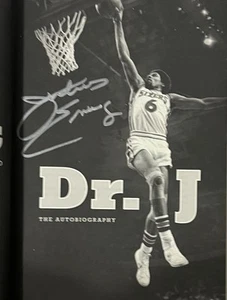 Dr. J The Autobiography SIGNED Book By Julius Erving Philadelphia 76ers HC w/DJ - Foto 1 di 6