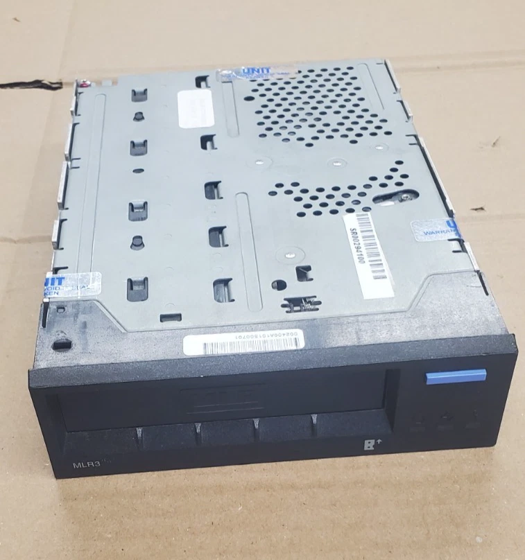 IBM 59H4130 MLR3 6386 SCSI LVD internal Tape Drive 25GB 50GB for part or repair - Image 1 of 4