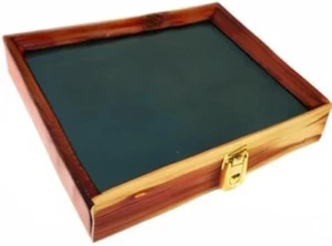 Vitrina de cuchillos puntas de flecha 12 x 9,5 monedas cedro y madera verde EE. UU. caja de sombra - Imagen 1 de 10