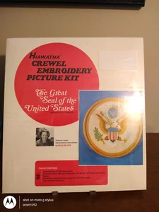 American Eagle Crewel Embroidery Kit 13'' Dia. Hiawatha Erica Wilson NO. 6920/1 - Picture 1 of 10