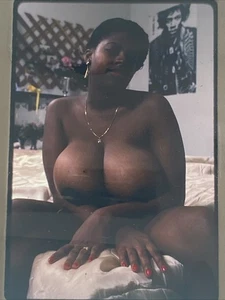 (17) Diapositive African American Sexy Risqué Nudo 35mm Trasparenza Colore 1986 - Foto 1 di 10