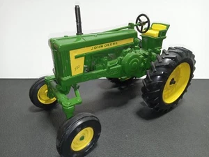 John Deere 720 High Crop Tractor Two Cylinder Club Special Edition 1990 1/16 - Picture 1 of 11