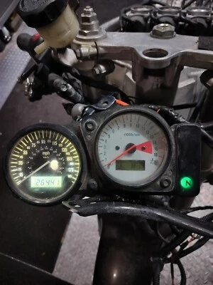 Suzuki GSXR 600 750 SRAD 1996-1999 OEM GAUGE CLUSTER   Foto 1 de 4