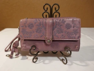 The Sak Sequoia Zip Around Leather Purple Wristlet Wallet Crossbody New - Picture 1 of 18