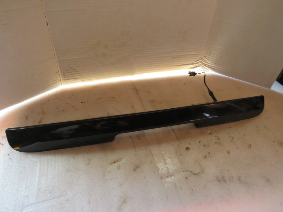 09 CHEVY TAHOE GMC YUKON гибридный подъемный борт люк ручка открыть кнопка черный OEM - Изображение 1 из 4