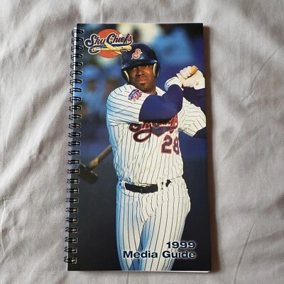 1999 SYRACUSE SKYCHIEFS Baseball Media Guide HALLADAY Toronto Blue Jays NM - Image 1 of 4