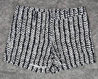 Sexy Pantalones Cortos Kenar Para Mujer 2 Negro Blanco Estampado Selva con Lazos para Cinturón Bolsillos Foto 1 de 4