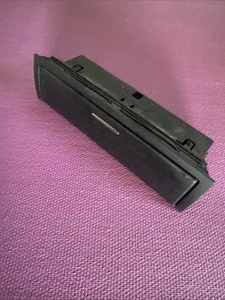 BMW E46 Ablagefach Fach Brillenfach Mittelkonsole 8260312 - Bild 1 von 3