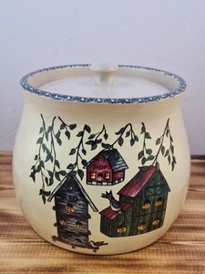2000 Home And Garden Party Stoneware Cookie Jar/Bean Pot with Lid Birdhouse - Picture 1 of 10