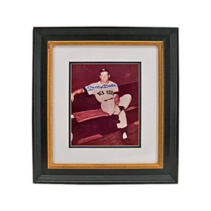 Mickey Mantle Yankees Autographed Signed Framed 8x10 Sitting On Bench Photo PSA - Picture 1 of 4