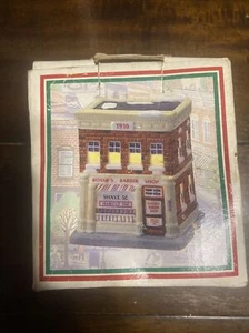 Vintage 1993 Home Town America Collection Bossie's Barber Shop.  Stock # 7-1801 - Imagen 1 de 6