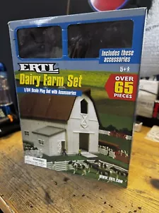Ertl Farm Country Dairy Farm Set - Picture 1 of 2
