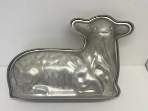 Vintage Lamb Sheep Cake Mold Baking Pan 2 Piece Cast Aluminum Lightweight - Picture 1 of 5