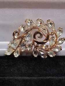 Broche prendedor en aerosol de diamantes de imitación de pera Trifari de colección de los años 50 firmado ¡¡IMPRESIONANTE!!! - Imagen 1 de 9