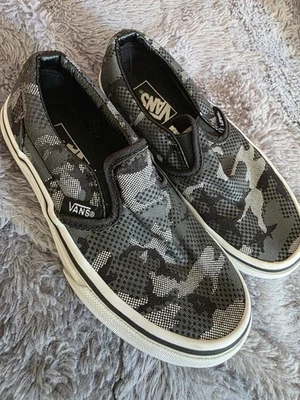 VANS Kids Boy's Size 12 Black w/ Grey Camo slip-on SHOES DC CONVERSE Skate shoes - Image 1 of 4