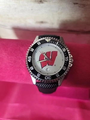 Reloj Wisconsin Badgers Competitor Suntime Linkwalkers Hombre Funciona Foto 1 de 4