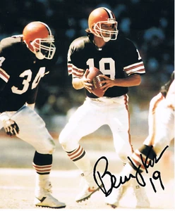 CLEVELAND BROWNS BERNIE KOSAR SIGNED 8 X 10 AUTOGRAPHED PHOTO - Picture 1 of 1