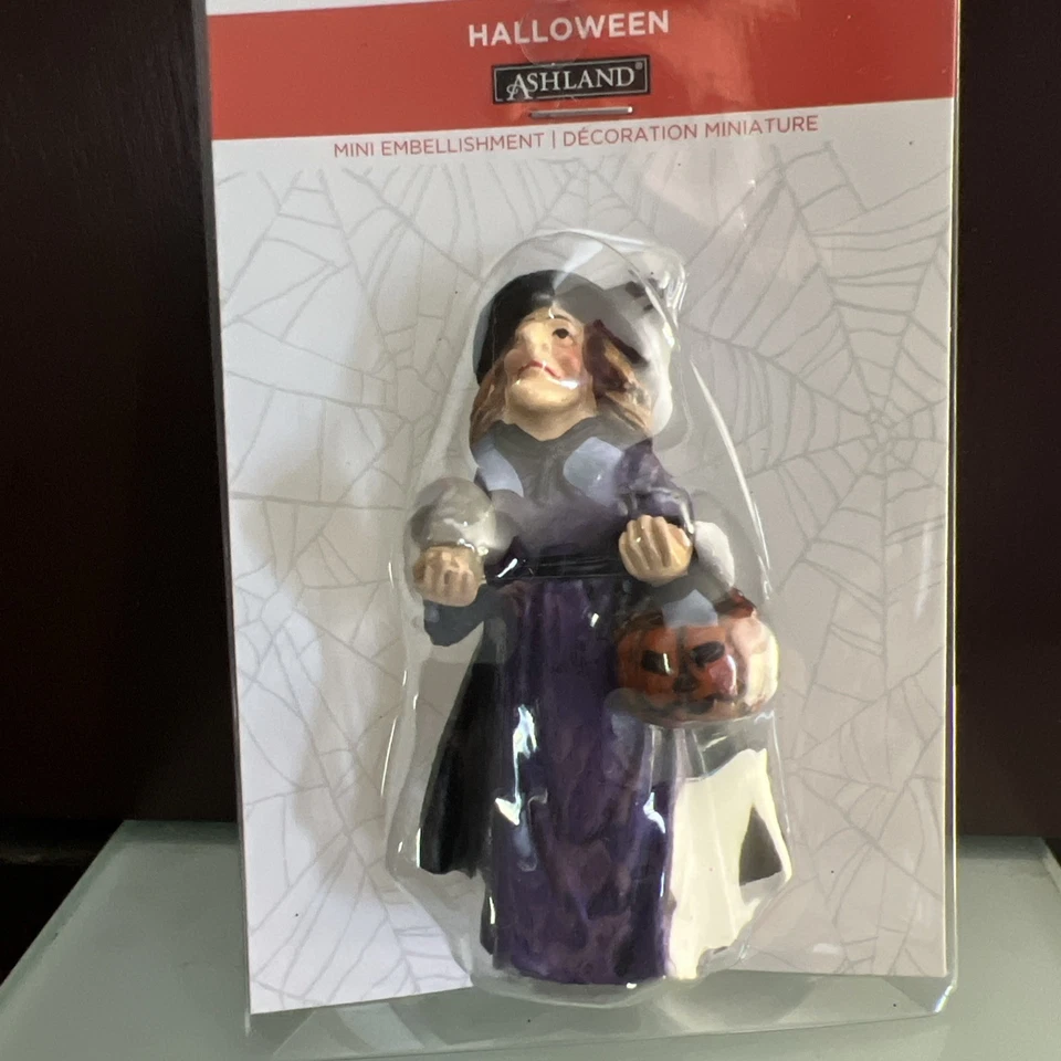 Миниатюрная фиолетовая ведьма Tiny Treasures - Изображение 1 из 1