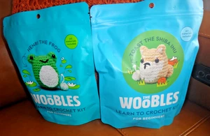 The Woobles Henri The Frog & Toast The Shiba Inu - Principianti - NUOVO SIGILLATO - Foto 1 di 2