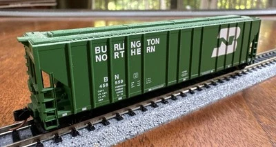 Micro-Trains N Scale 09900090 3-Bay Evans Covered Hopper Burlington Northern NY - Image 1 of 4