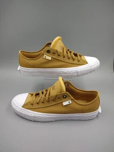 Converse Chuck Taylor All Star Low Top ~ A06614C ~ Men's 9 / Women's 11 - Picture 1 of 23