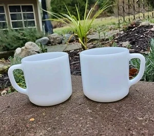 Set Of 2 Vintage Federal Milk Glass Mugs Cups Coffee Cups Set D Handle - Picture 1 of 7