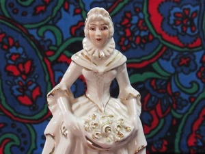 Made in USA Ivory and Gold Gilded Le Belle Lady with Flowers Figurine 7 1/4" - Picture 1 of 12