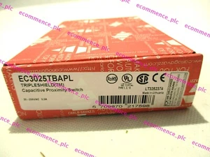 NEW CARLO GAVAZZI EC3025TBAPL CAPACITIVE PROXIMITY SWITCH - Picture 1 of 3