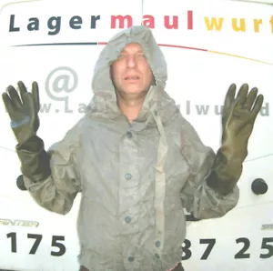 2 ABC Schutzanzug Regenjacken Schutzhandschuhe NVA Schutzkleidung Gummijacken - Bild 1 von 3