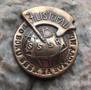 Vintage October Revolution Day 7th November Soviet Union Peace Pin Badge - Picture 1 of 4