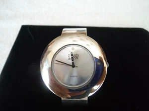 GITANO SILVER WATCH - STRIKING - ATTRACTIVE - DIFFERENT WATCH - Picture 1 of 4