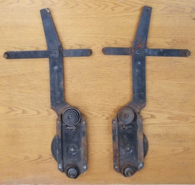 Regulator Pair Window 1949-52 Chevrolet 2 Door Chevy 49 50 51 52 1949 1950 1952 - Image 1 of 4