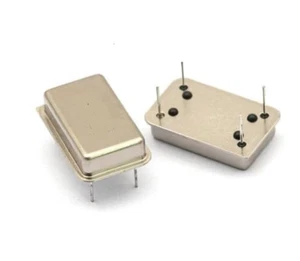5 pz oscillatore orologio cristallo SARONIX 31,3344 MHz 31,3344 MHz PARTI ORIGINALI DEL PRODUTTORE - Foto 1 di 1